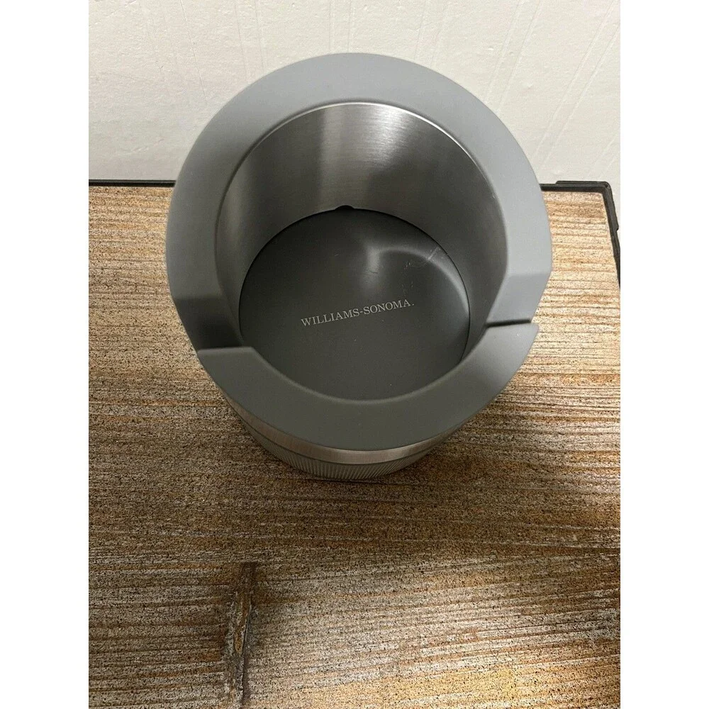 Williams Sonoma Smart Tools Bluetooth Speaker & ipad iphone Stand